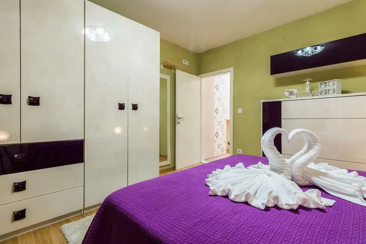 Old Town House Pakostane Apartment