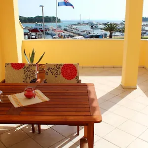 Buco Seafront & Fastfood Pakoštane