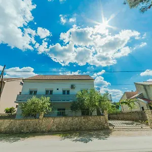 Brekalo Pakoštane