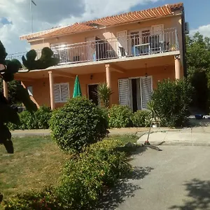 Mendula Apartman